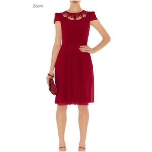 Designer Karen Millen fluid pleat dress. NWT.